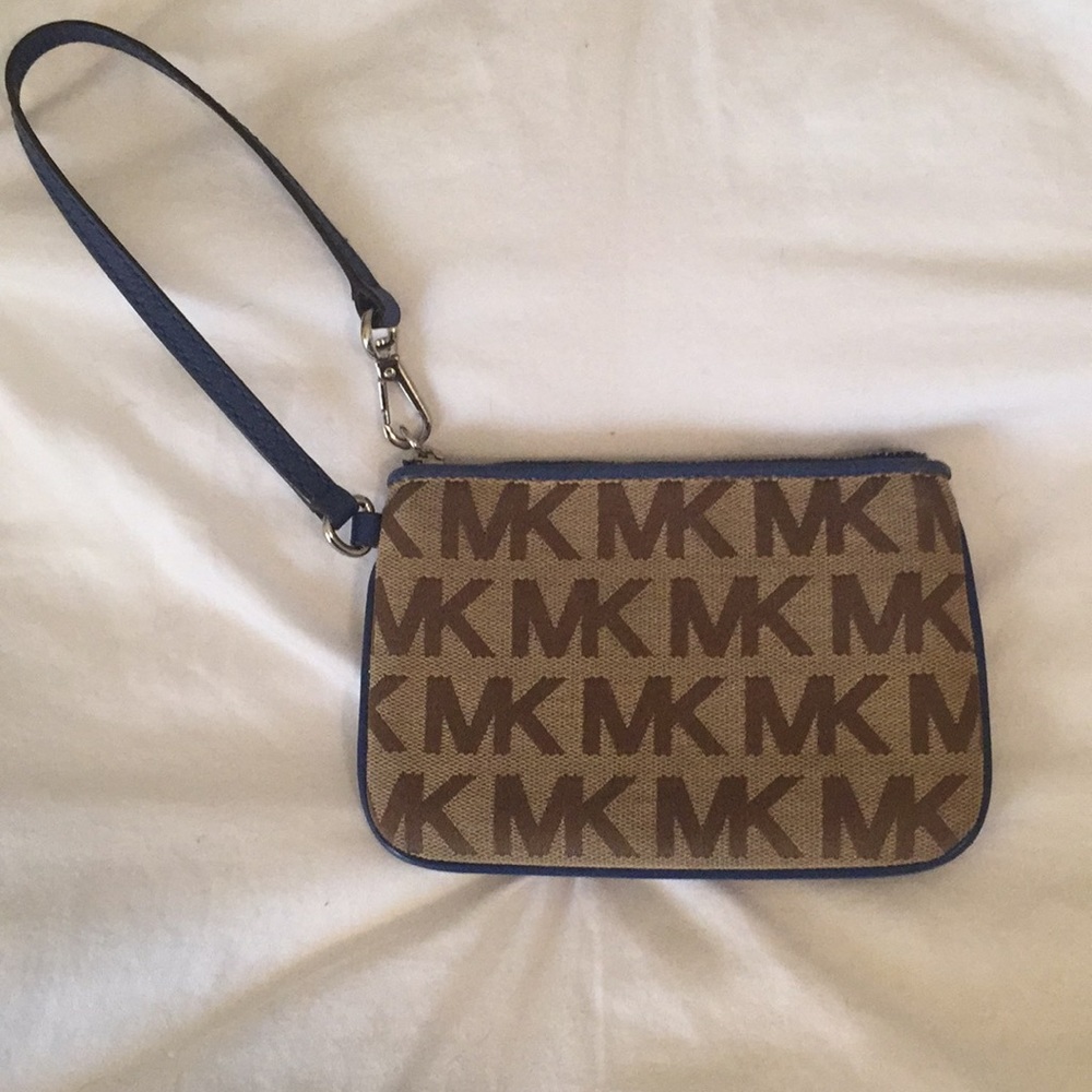 Michael Kors wristlet
